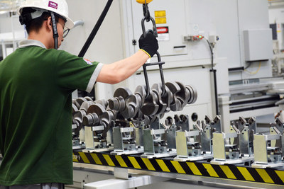 國產化新篇章 奇瑞捷豹路虎發動機工廠盛大開業，2.0T動力總成本地化裝配啟航