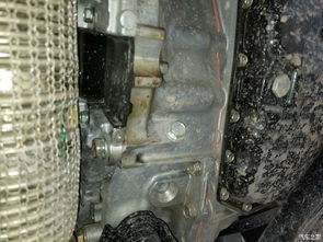 關于奇駿發動機與變速箱連接處油漬的解析 是裝配油還是潛在問題？